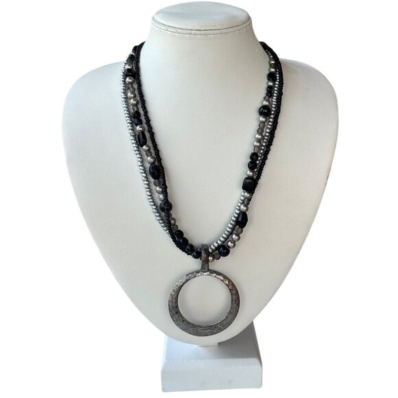 Women's Unbranded Black & Silver Fashion Jewelry Necklace Adjustable 12.5 Inch - Picture 1 of 9
